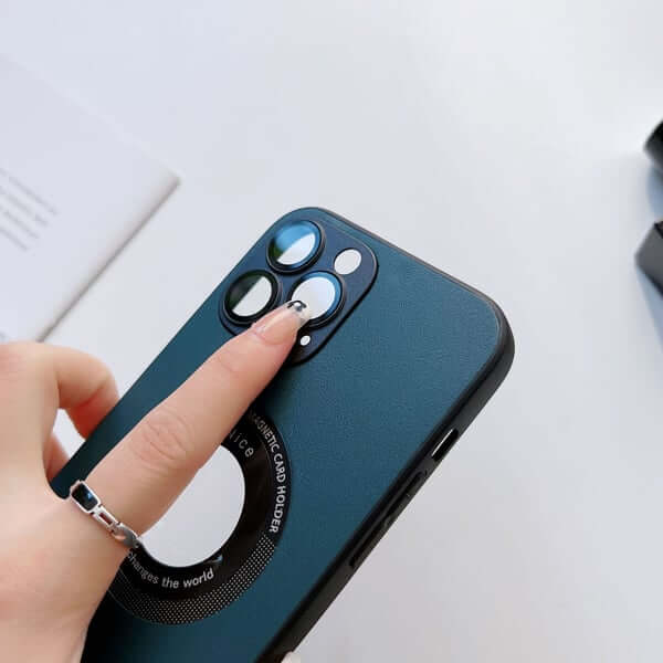 (image for) Magnetic Charging Case For iPhone