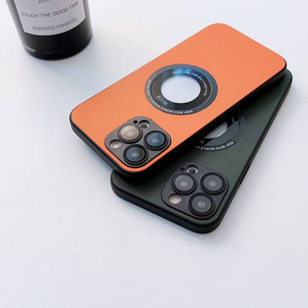 (image for) Magnetic Charging Case For iPhone
