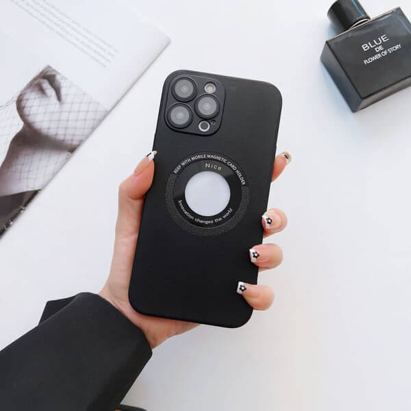 (image for) Magnetic Charging Case For iPhone
